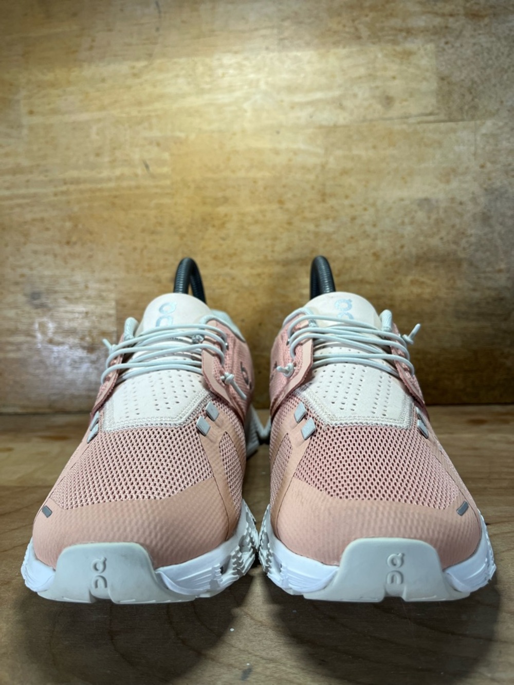 On Cloud 5 REFLECTIVE Womens Size 7 Running Shoes Sneakers Rose Shell Pink - Picture 2 of 12
